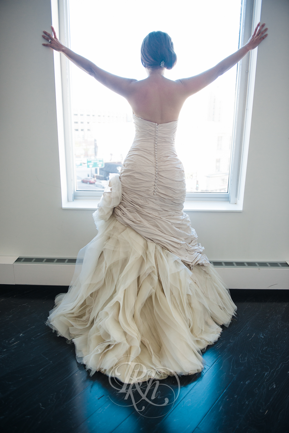  Minneapolis Wedding Photography - Becca & Justin - RKH Images-28 