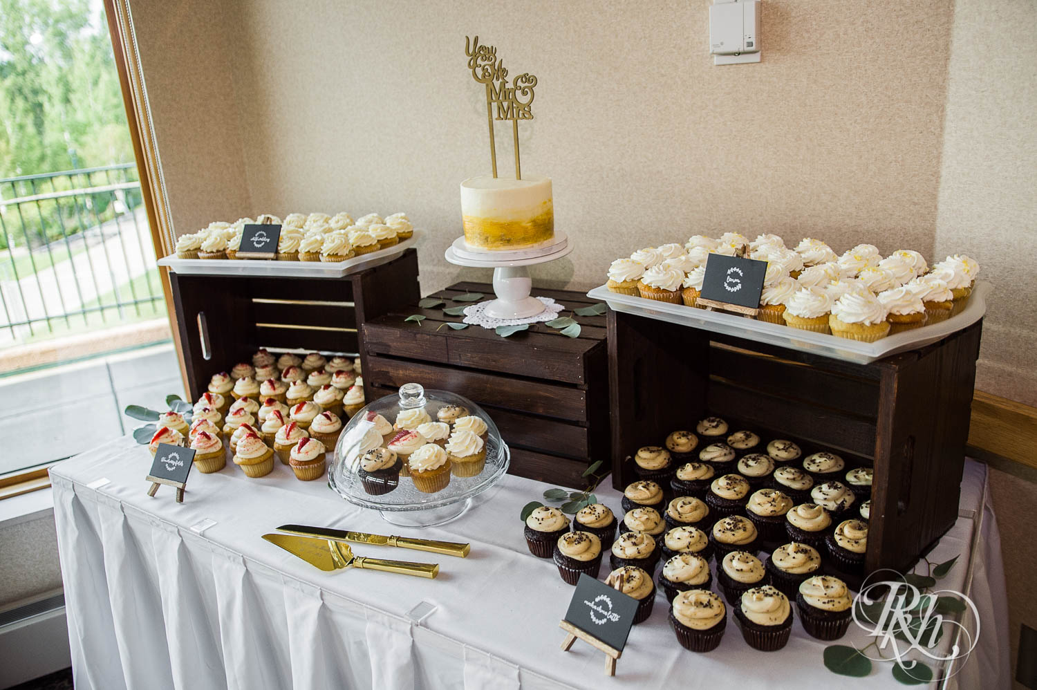 Wedding desert table with cupcakes at Plymouth Creek Center in Plymouth, Minnesota.