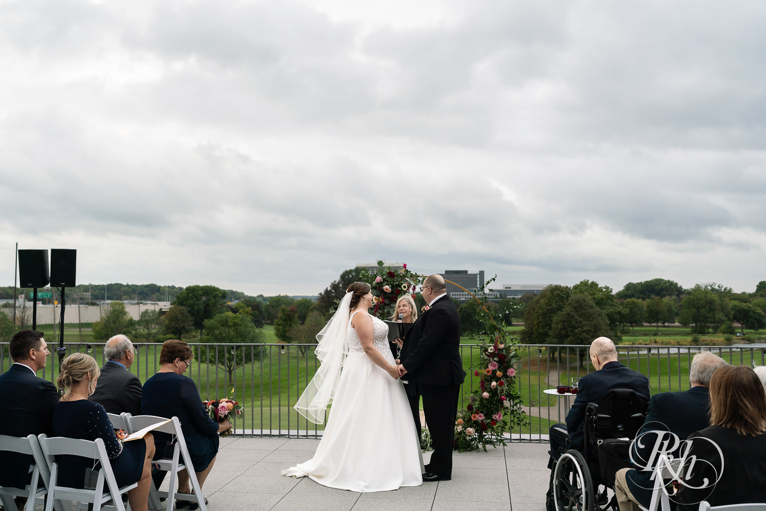 Wedding ceremony at Brookview Golf Course in Golden Valley, Minnesota.