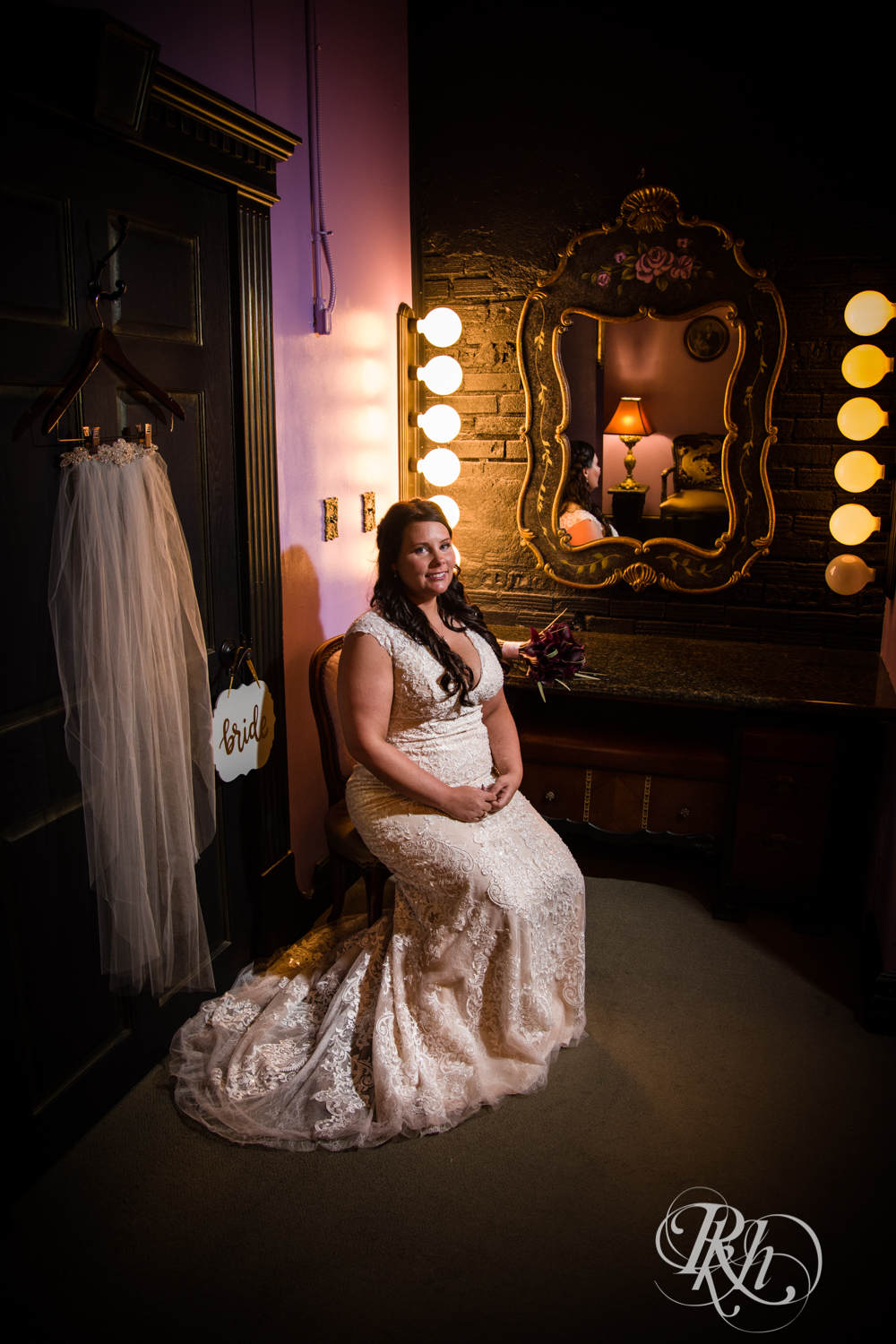 Kellerman's Event Center bride getting ready