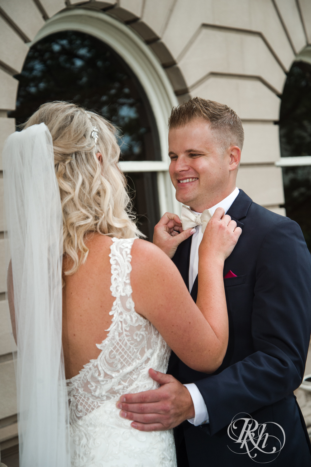 Bride and groom share first look at the Semple Mansion in Minneapolis, Minnesota.