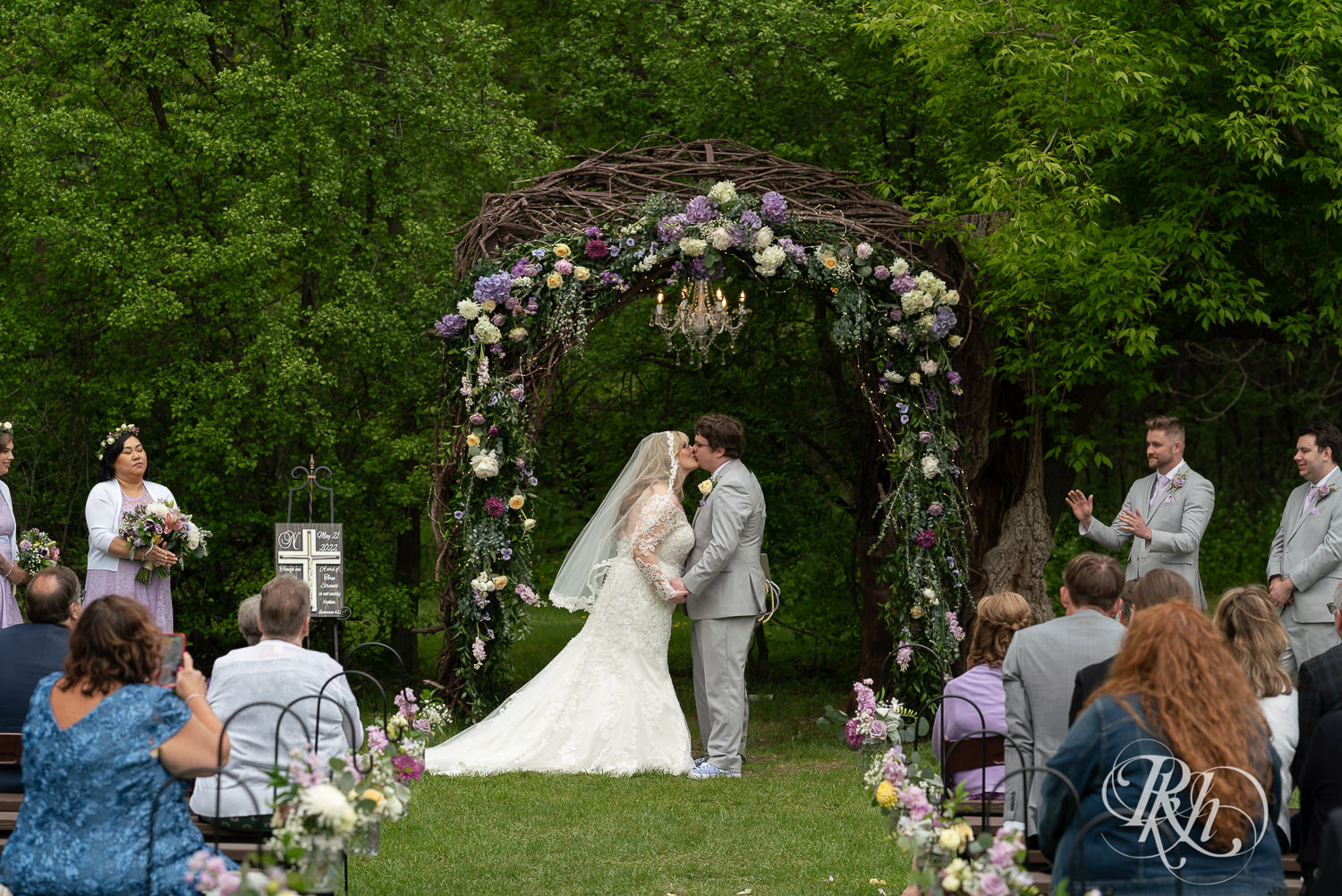 Outdoor summer wedding ceremony at Hope Glen Farm in Cottage Grove, Minnesota.