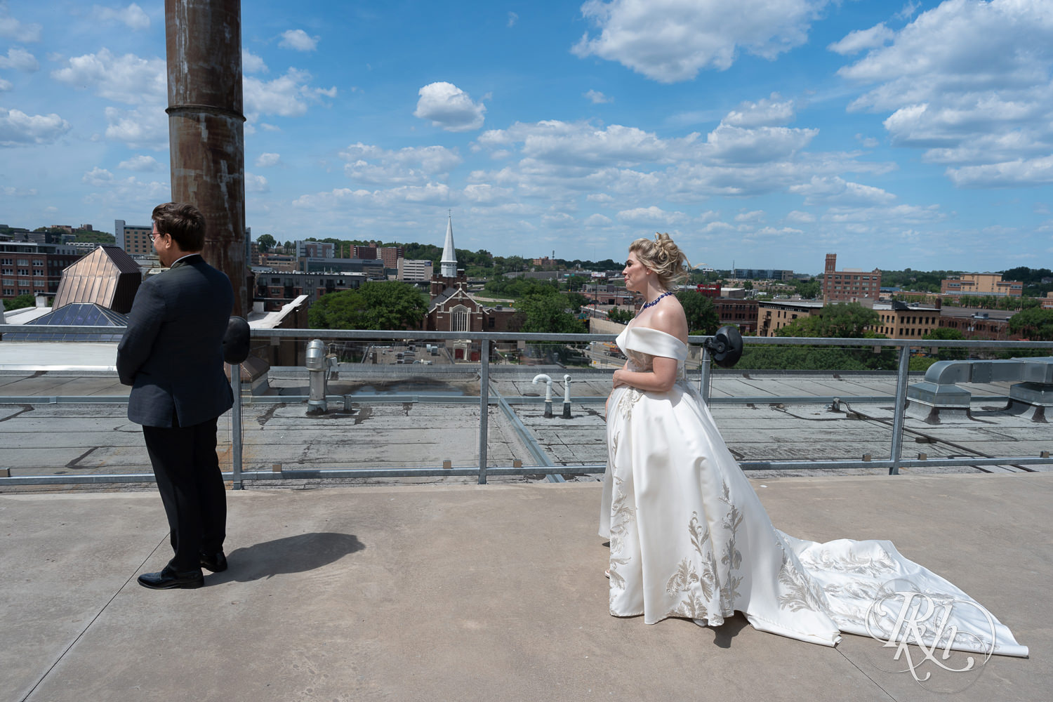 First look at summer rooftop wedding at Abulae in Saint Paul, Minnesota.
