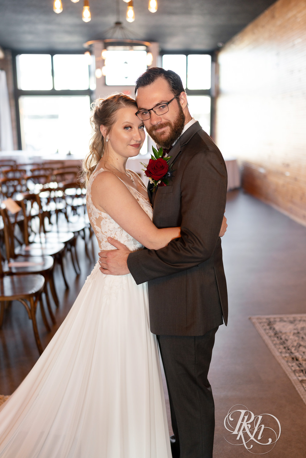 Bride and groom portraits at The Jerome Event Center in Delano, Minnesota.