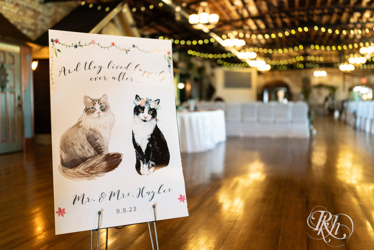 Wedding sign with two cats on it at Kellerman's Event Center in White Bear Lake, Minnesota.