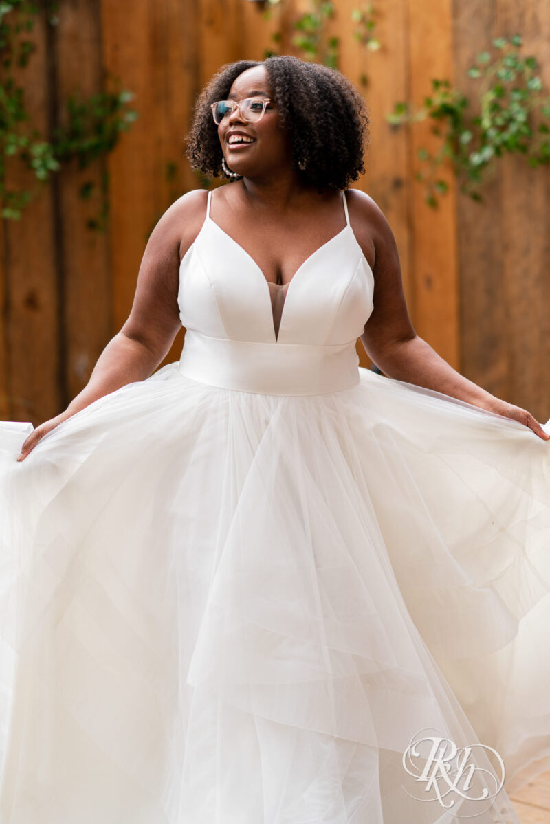 Plus Size Wedding Dresses: The Beauty of a Plus Size Bride | Minnesota ...