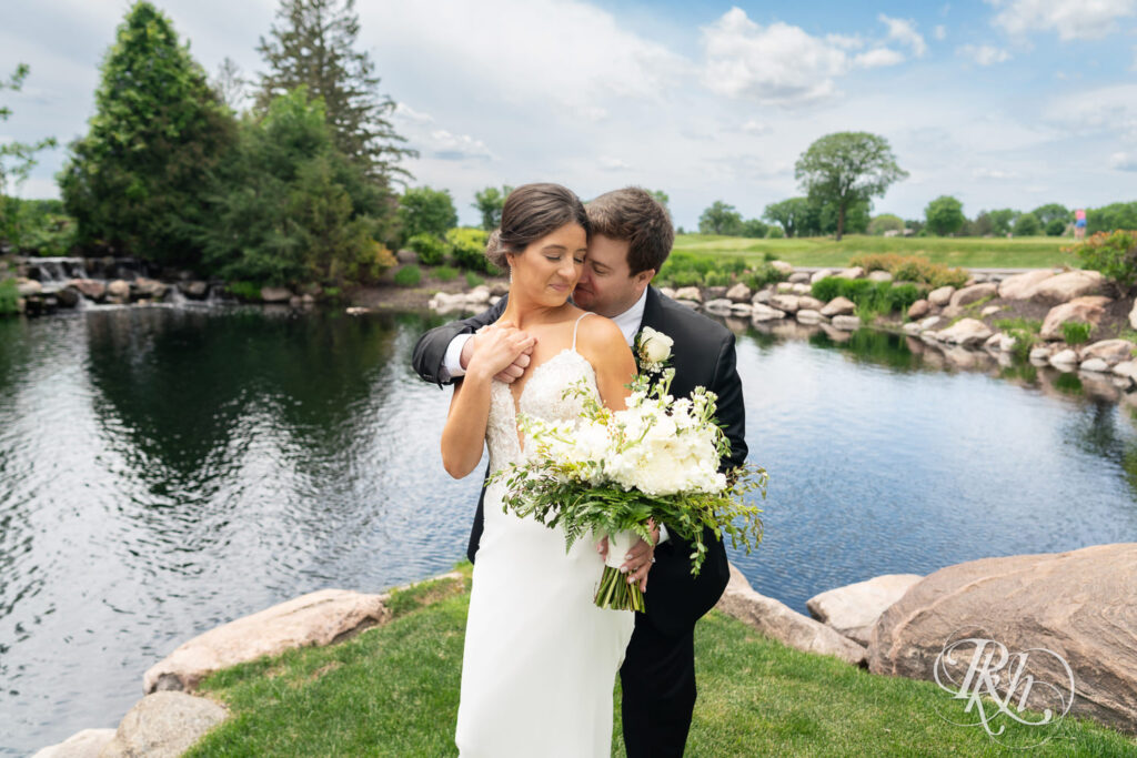 Olympic Hills Golf Club Wedding Photography: Sarah and Ryan | Minnesota ...
